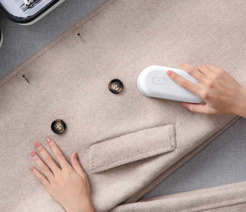 Self-Cleaning Lint Remover
